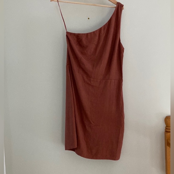 NWOT Linen Blend Abercrombie One-Shoulder dress - Picture 2 of 3
